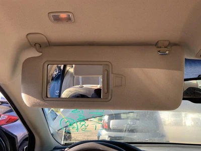 Used Left Sun Visor fits: 2016 Hyundai Sonata roof illuminated VIN 2 5th digit m - Image 1 of 4
