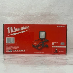 Milwaukee 2358-20 M18 18V ROVER 2000 Lumen Clamping Flood Light - Bare Tool - Picture 1 of 5