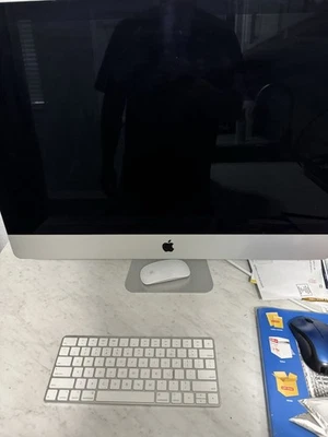 APPLE iMAC 27" 3.1 GHz 6-Core Intel Core i5 ()AMD Radeon Pro 5300 4 GB) - Image 1 of 4
