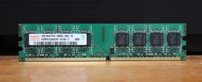 Hynix HYMP512U64CP8-Y5 AB-T 1GB DIMM PC2-5300 DDR2 667 MHz Memory DIMM CL5 - Image 1 of 2