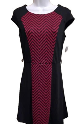 Nuevo con etiquetas Vestido para mujer BCX negro rojo geométrico línea A sin mangas talla: 7 Foto 1 de 2
