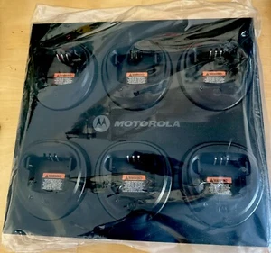MOTOROLA Multi-Unit Charger w/ Power Source - WPLN4171AR MUC - Picture 1 of 4
