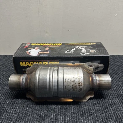 Catalytic Converter Universal California OBDII Magnaflow CA 444204 - Image 1 of 4