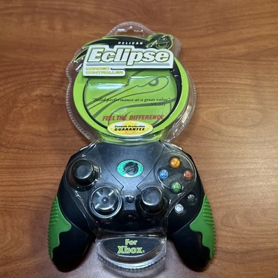 Mando con cable Pelican Eclipse para Xbox original nuevo precintado Foto 1 de 4