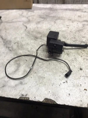 96 BMW R1100 R 1100 RT R1100RT freio dianteiro cilindro mestre alavanca poleiro  - Imagem 1 de 4