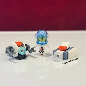NEW unassembled LEGO Holiday City Space Alien Spaceship Robot lot 60475 - Picture 1 of 2