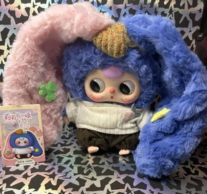 Baby Three Lily Rabbit Town V4: blau mit beweglichen Augen NEU offene Tasche (ohne Karton) - Bild 1 von 3