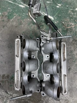 2013-2017 Honda Accord Intake Runners With Injectors J35Y1 - Image 1 of 4