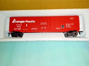 COCHE CAJA GEORGIA PACIFIC EN ROJO, ACOPLADORES DE GANCHO DE CUERNO NUEVO ESCALA HO BACHMANN BONITO - Imagen 1 de 4