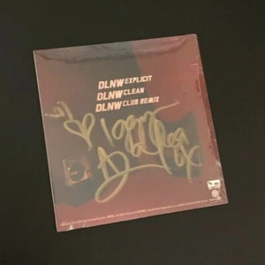 Iggy Azalea Limited SIGNED DLNW single autograph auto Amethyst Amelia Kelly - Picture 1 of 1