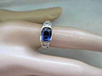 Anillo de diamantes y zafiros naturales de oro amarillo macizo de 14k Foto 1 de 4