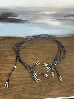 Wireworld Luna 5.2 RCA To RCA Interconnect 5 Feet  Price (1) Pair - Image 1 of 4