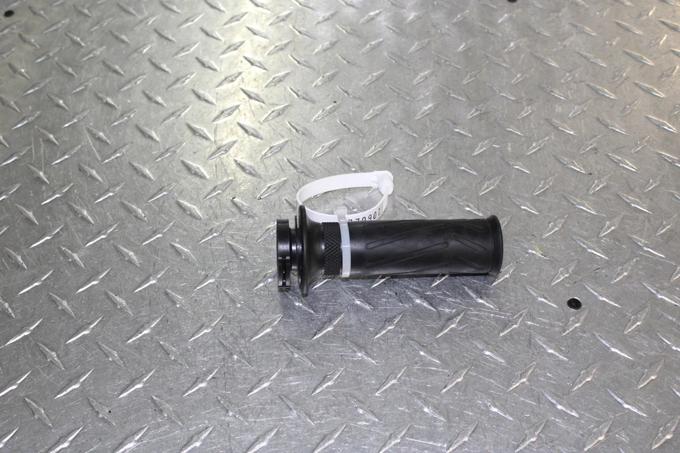 Yamaha FZ09 2015 empuñadura del acelerador derecho Foto 1 de 4