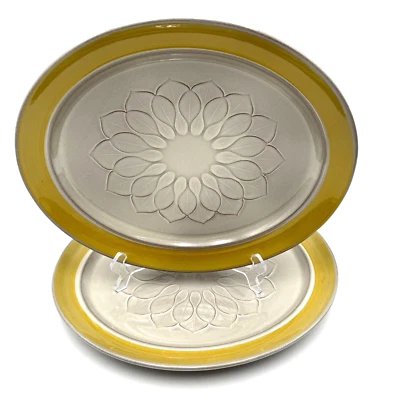 JUEGO DE LOZA FRANCISCANA EL DORADO/2 platos ovalados de 13,5" banda amarilla Foto 1 de 4