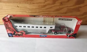 New Ray Country Life Ford F-350 Super Duty w/Horse Trailer In Box Die-Cast 1/32 - Picture 1 of 7