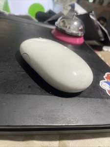 Apple A1197 (MA272LL/A) Wireless Bluetooth Mighty Mouse Used - Picture 1 of 6