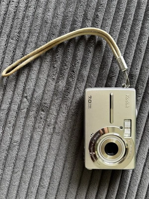 Kodak EasyShare M753 7,0MP Digitalkamera Silber - Bild 1 von 3