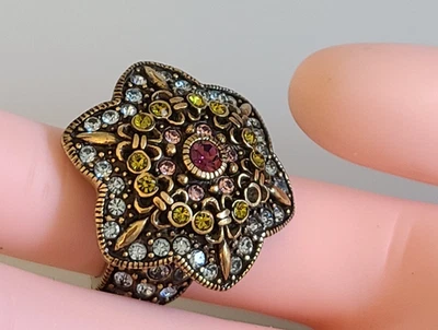 VINTAGE HEIDI DAUS  Statement/Cocktail Ring,  HARD TO FIND  ESTATE RING SIZE 6 - Image 1 of 4