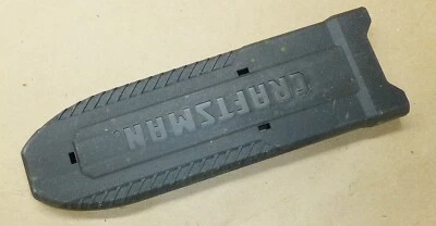 Protector de cubierta de hoja de sierra de cadena Craftsman genuino OEM CMECSP610R Foto 1 de 2