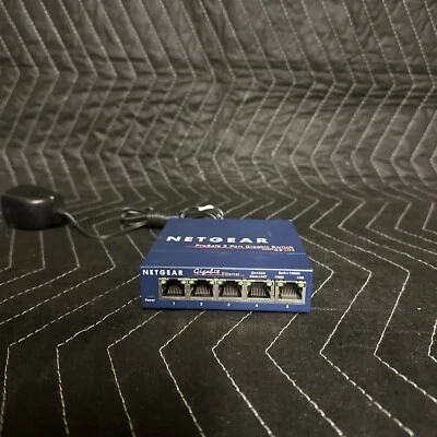 NETGEAR GS105 5 Port Standalone Ethernet Switch - Image 1 of 2