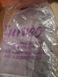 Avon Curves Essential Set Borsa per cosmetici - Viola - Foto 1 di 7