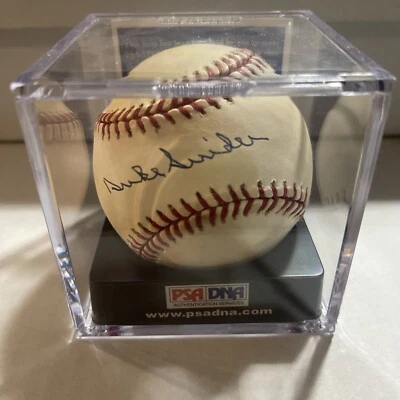 DUKE SNIDER Signed Official MLB Baseball-HALL OF FAME-BROOKLYN DODGERS-PSA 9 - Image 1 of 3
