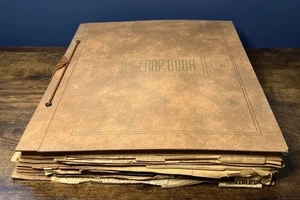 Vintage Apollo 15 16 17 NASA Space Scrapbook Orig Giornale Articoli Notizie Ephemera - Foto 1 di 12