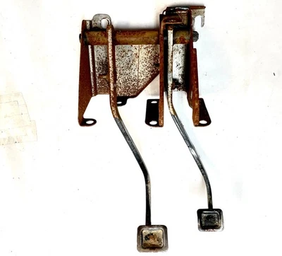 Jeep TJ pedals 97-06 Wrangler Standard Manual Clutch Brake Pedal Assembly! - Image 1 of 4