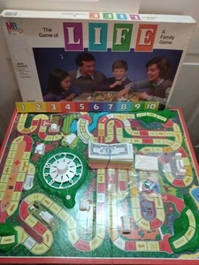 [Siehe Bilder] Vintage 1985 Milton Bradley Spiel des Lebens Brettspiel - fast vollständig - Bild 1 von 20
