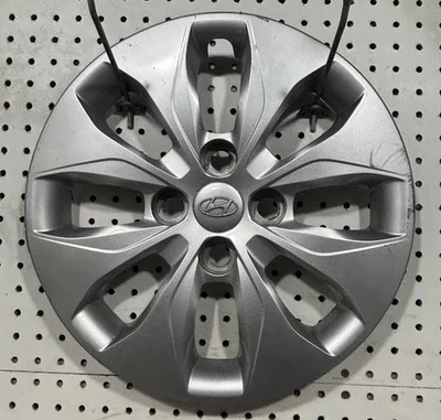 (1) Tapacubos plateados OEM 15-17 Hyundai Accent 14" 52960-1R100 55571 ACC-5 Foto 1 de 4