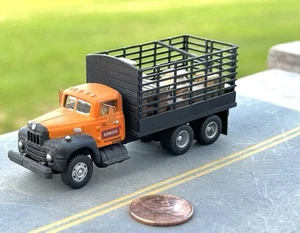 International Harvester R-190 Stake Truck 1/87 HO Scale With Custom Load - Picture 1 of 5