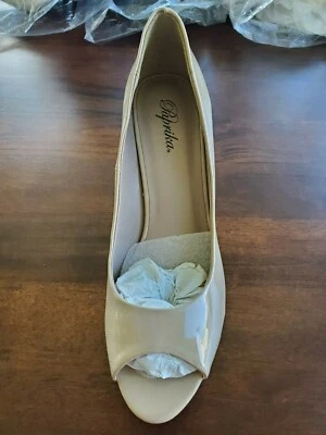 Zapatos de vestir para mujer talla 10 beige con puntera abierta y suelas de goma Foto 1 de 4