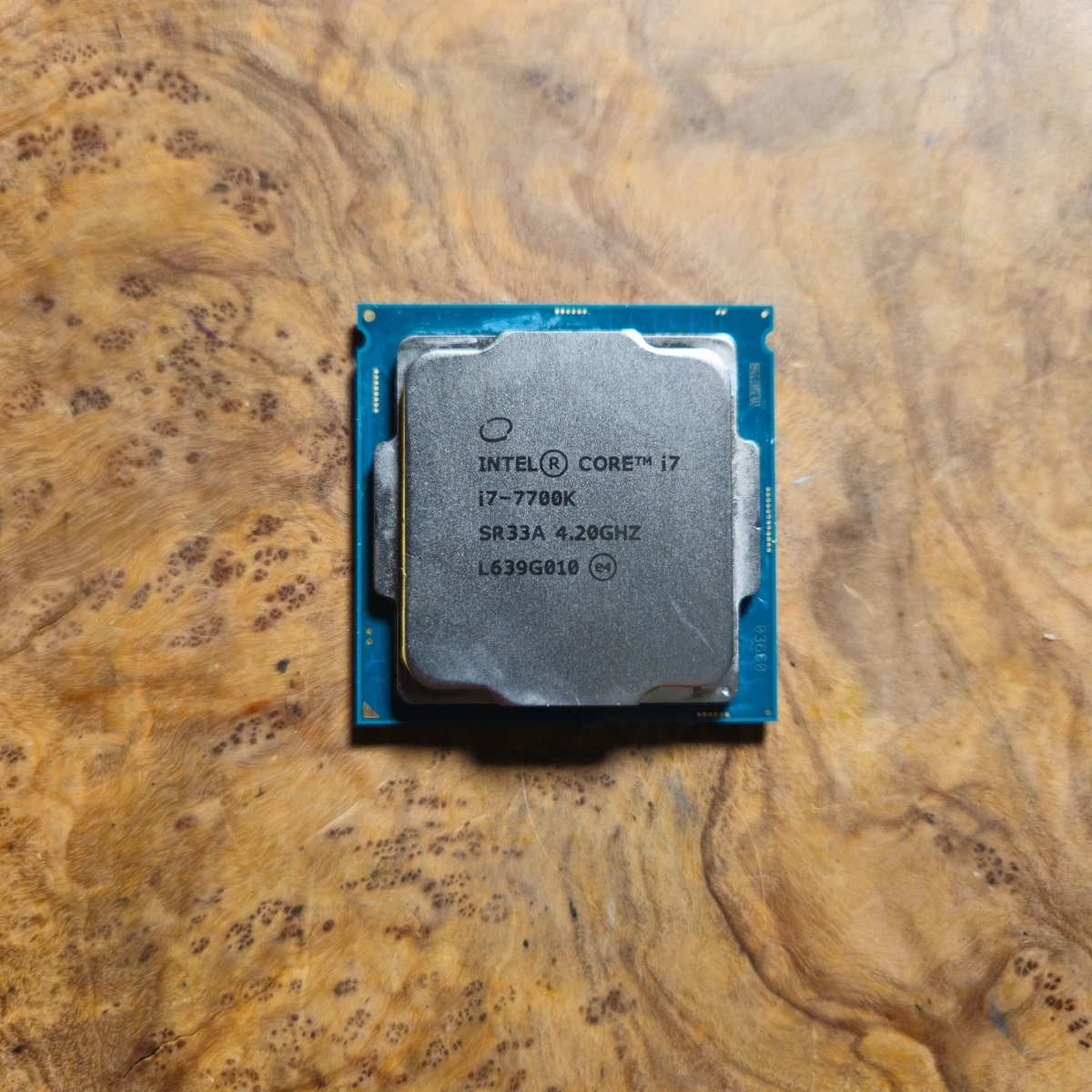Preços baixos em Intel Core i7-7700K 7th Geração de CPUs de