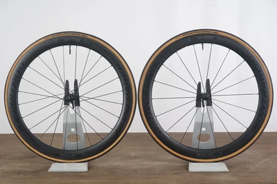 Juego de ruedas de freno de llanta cubierta sin cámara de carbono Bontrager Aeolus Pro 5 TLR 11 velocidades Foto 1 de 4