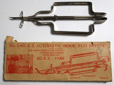 2 Automatic Hook Rug Needles No 3 with 1 Original  Box Vintage Wonderart So E Z - Image 1 of 4