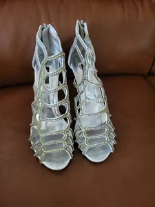 quiz silver shoes - Picture 1 of 4