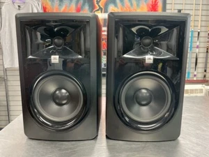 SET DI 2 ALTOPARLANTI MONITOR DA STUDIO JBL 306P MKII USATI (QUC021775) - Foto 1 di 5