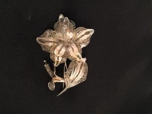 Filigree Silver Flower Indonesian Brooch (Djokja Silver)-Vintage - Picture 1 of 3