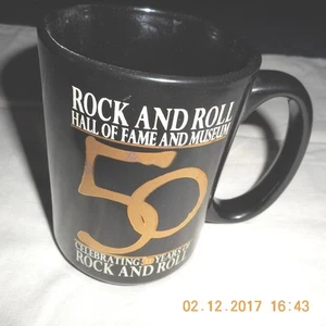 ROCK AND ROLL HALL OF FAME AND MUSEUM (OHIO) SPECIAL COLLECTIBLE CUP - Picture 1 of 2
