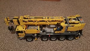 Lego Technic Mobilkran Mk II 42009 von 2013 gebraucht nicht mehr im Handel erhältlich - Bild 1 von 5