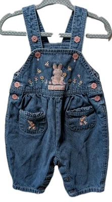 Mono Jean Azul Little Wonders De Colección Bebé Niña 3-6M Bordado Flor de Conejo Foto 1 de 4