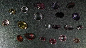 Pierres Précieuses spinelle 2,68 carats mix de couleurs - Photo 1/1