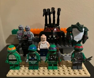 Teenage Mutant Ninja Turtles LEGO Mini-figure Lot: Choose Your Figure - Picture 1 of 8