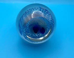 Schöner runder signierter Eickholt 1986 Briefbeschwerer - Bild 1 von 2