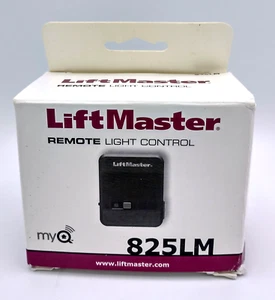 LiftMaster 825LM Remote Light Control Security+ 2.0 MyQ Wifi Smart Outlet - Picture 1 of 5