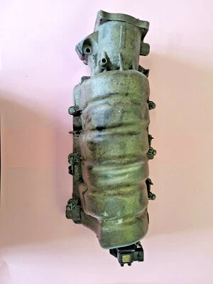 BUICK LACROSSE 3.8L V-6 COLECTOR DE ADMISIÓN SUPERIOR CON PERNOS - USADO Foto 1 de 4