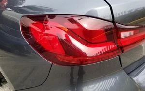 BMW 1er F40 M135i 2019-2024 Rückleuchte Beifahrer hinten außen - Bild 1 von 4