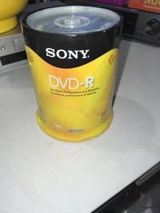 SONY DVD-R 4.7GB 100 Pack 120min 4.7GB 1-16X Optical Media Storage - NEW SEALED - Afbeelding 1 van 3
