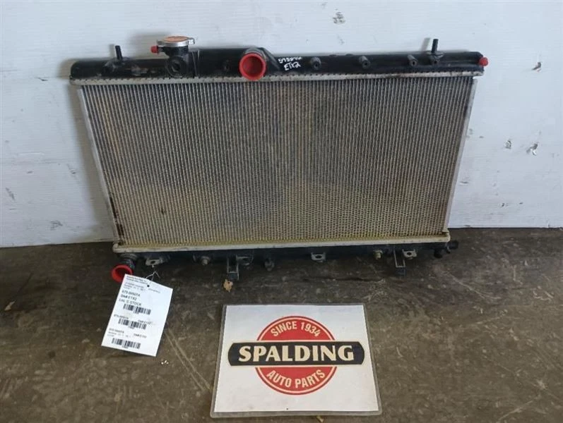 Núcleo radiador de refrigeración del motor Subaru Impreza 2004-2007 2,0 litros turbo 10856030 Foto 1 de 4