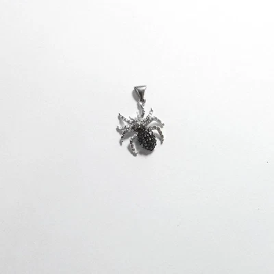 Colgante araña diamante negro corte único blanco HENG NGAI 10K oro blanco 0,30 quilates Foto 1 de 4